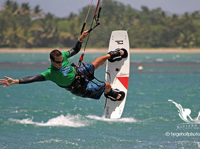 Bruce kite surfing